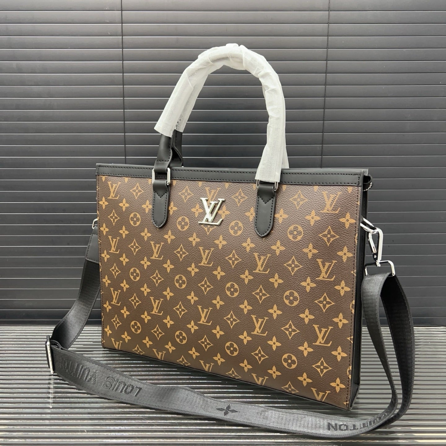 LV Briefcase 1825050601