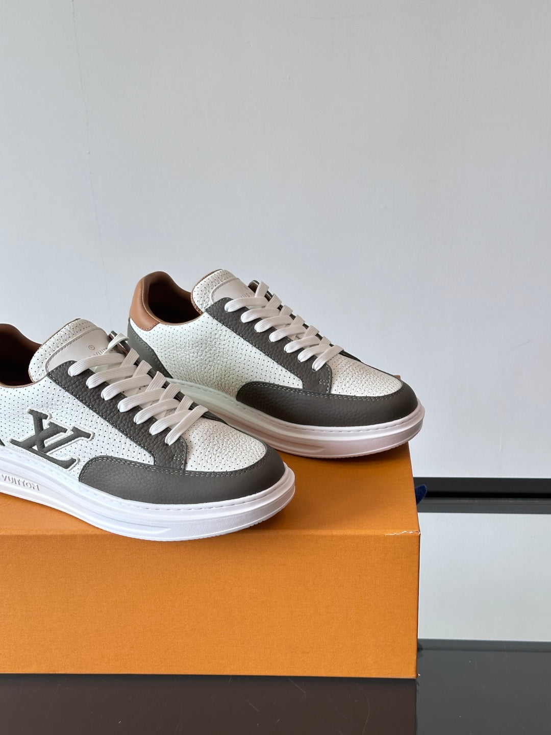 LV Beverly Hills Breathable Sneaker 1825052107