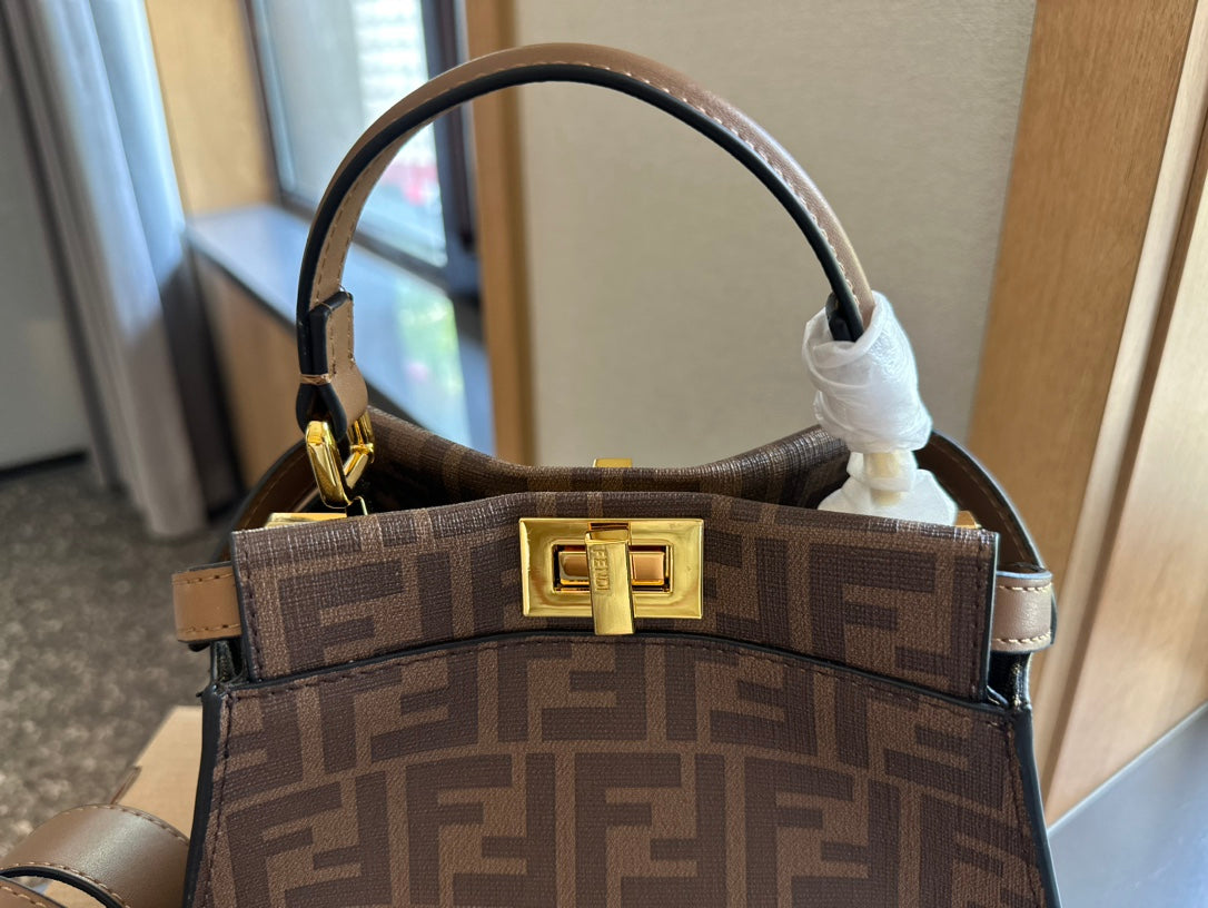FD Peekaboo Iconic Mini bag 1824062408
