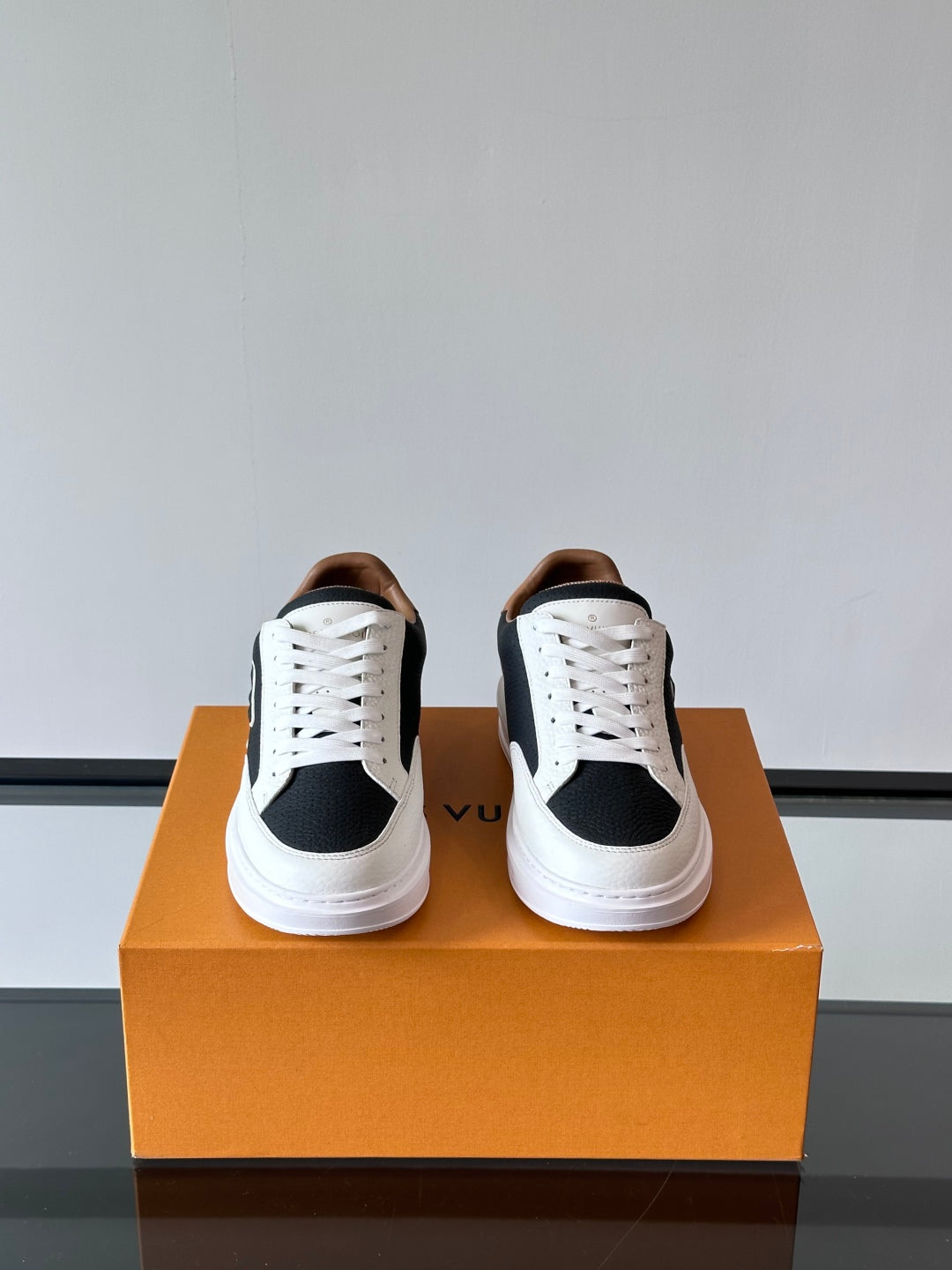 LV Beverly Hills Breathable Sneaker 1825052107