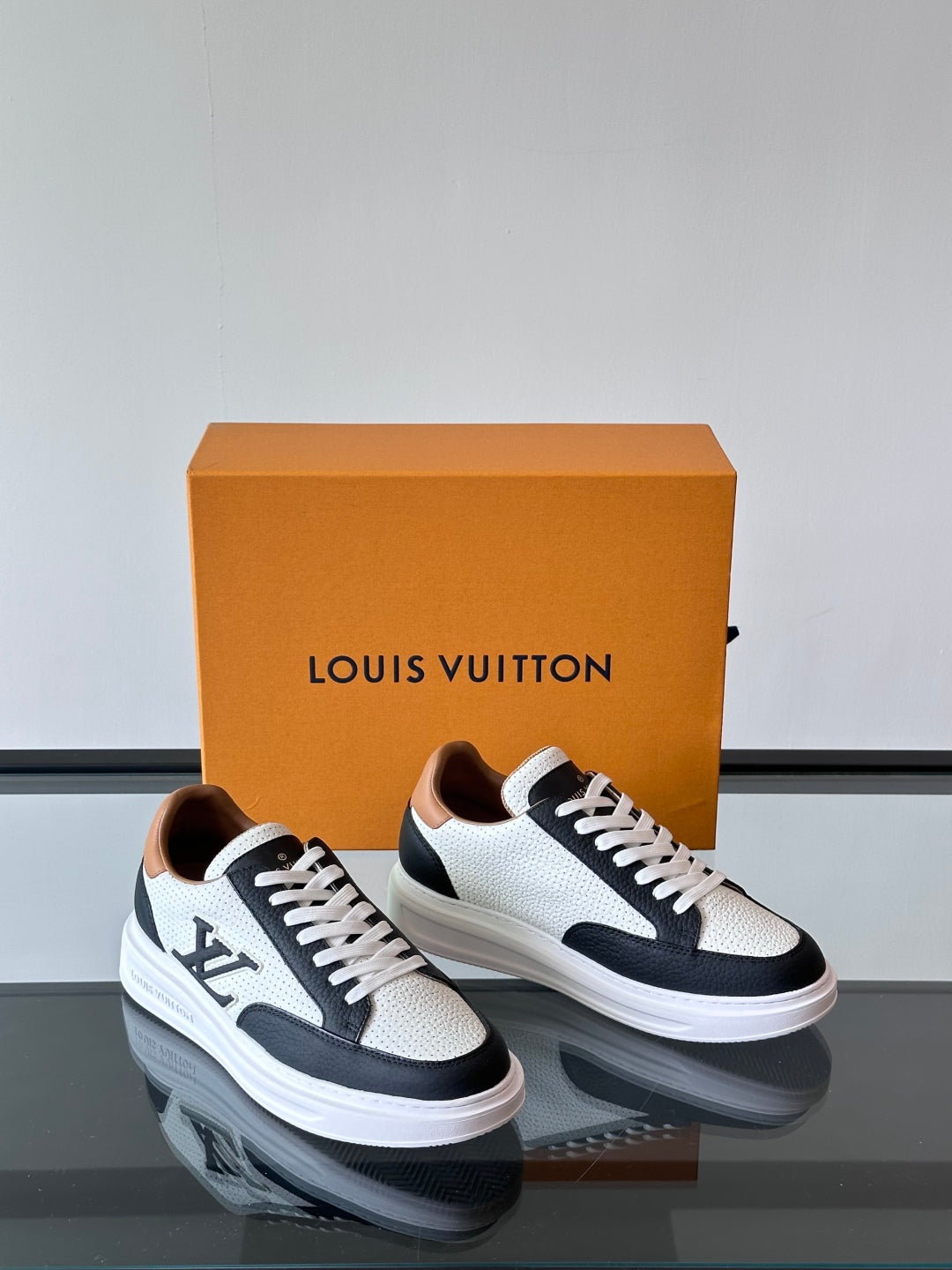 LV Beverly Hills Breathable Sneaker 1825052107