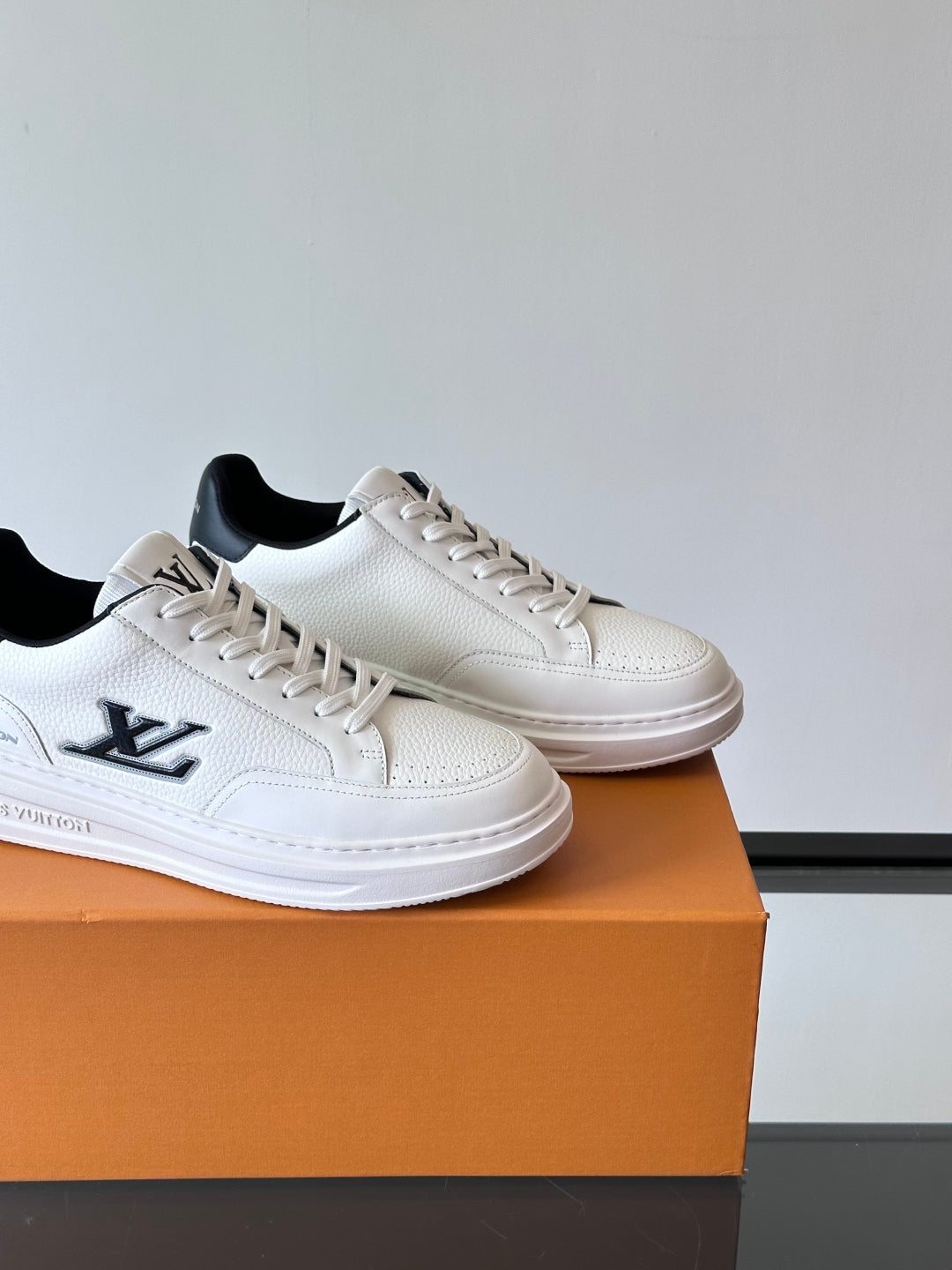 LV Beverly Hills Sneaker 1825052108