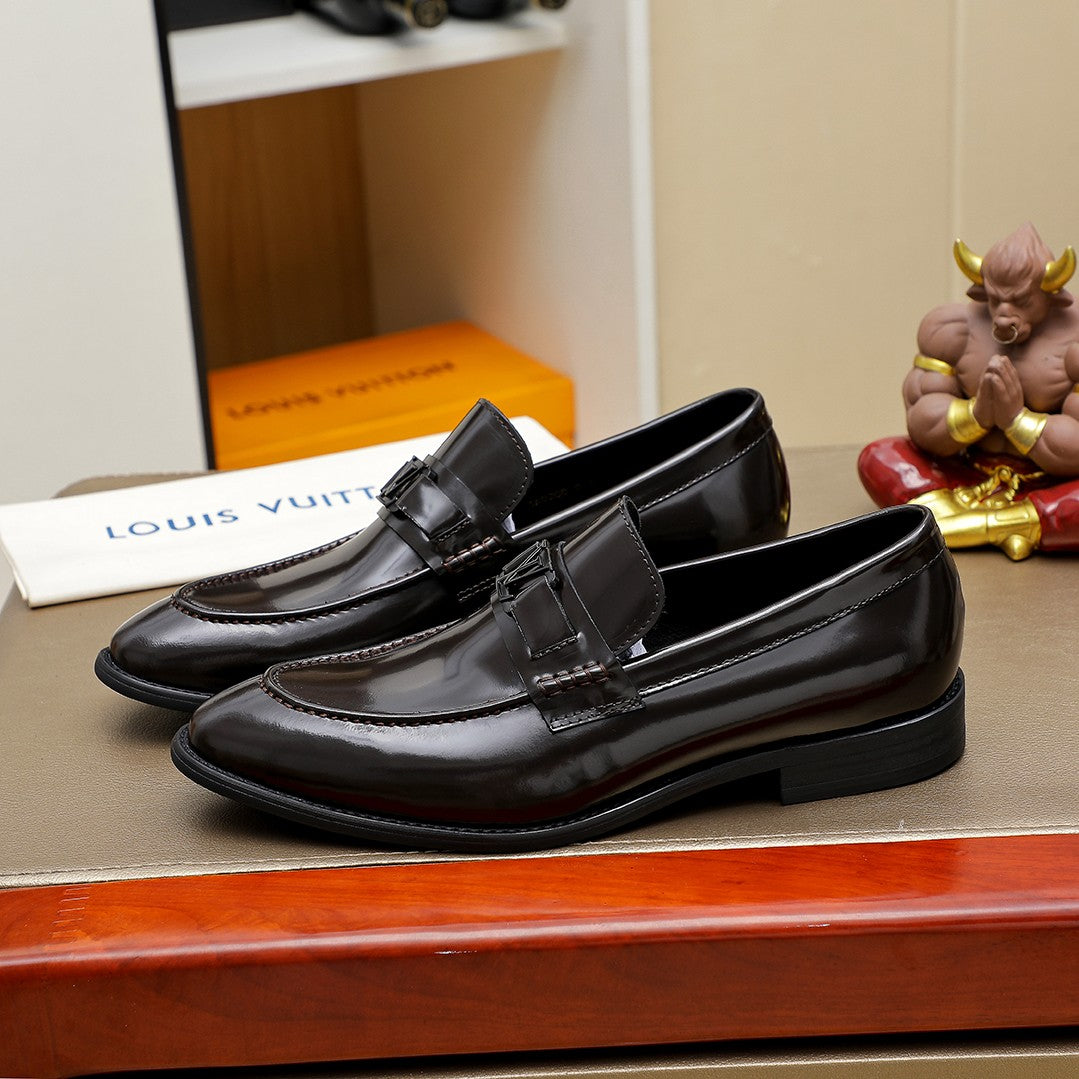 LV Bright Leather Loafer 1825022804