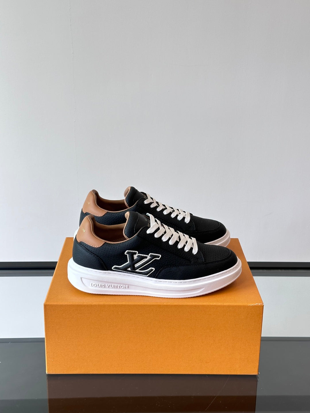 LV Beverly Hills Breathable Sneaker 1825052107