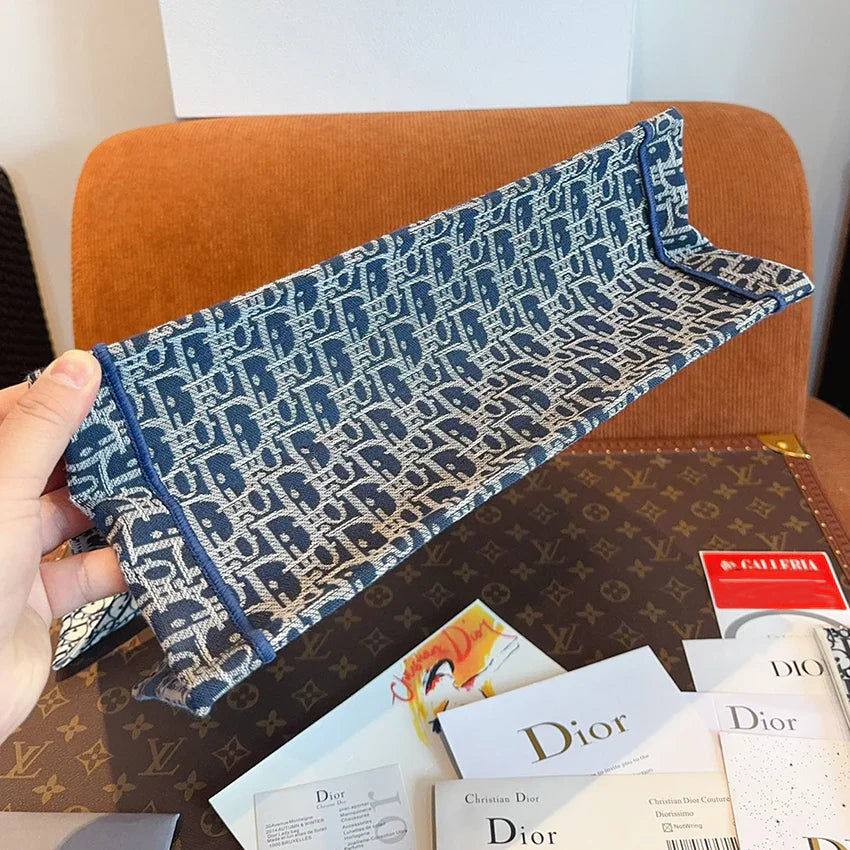 New Fashion Versatile Handheld Crossbody Bag 1024052326