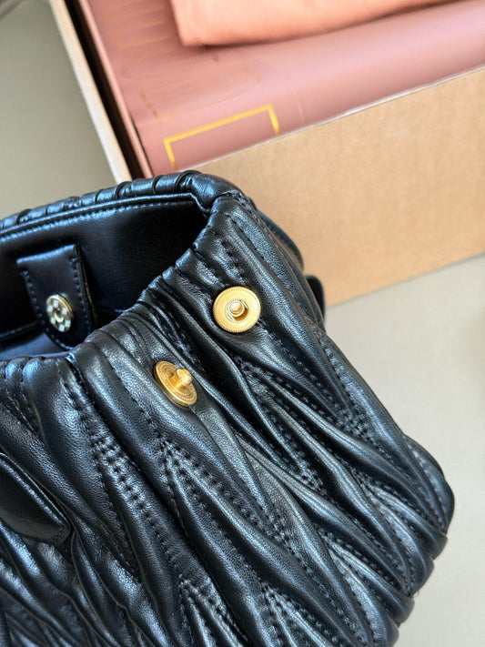 MM  Handbag 1825062310