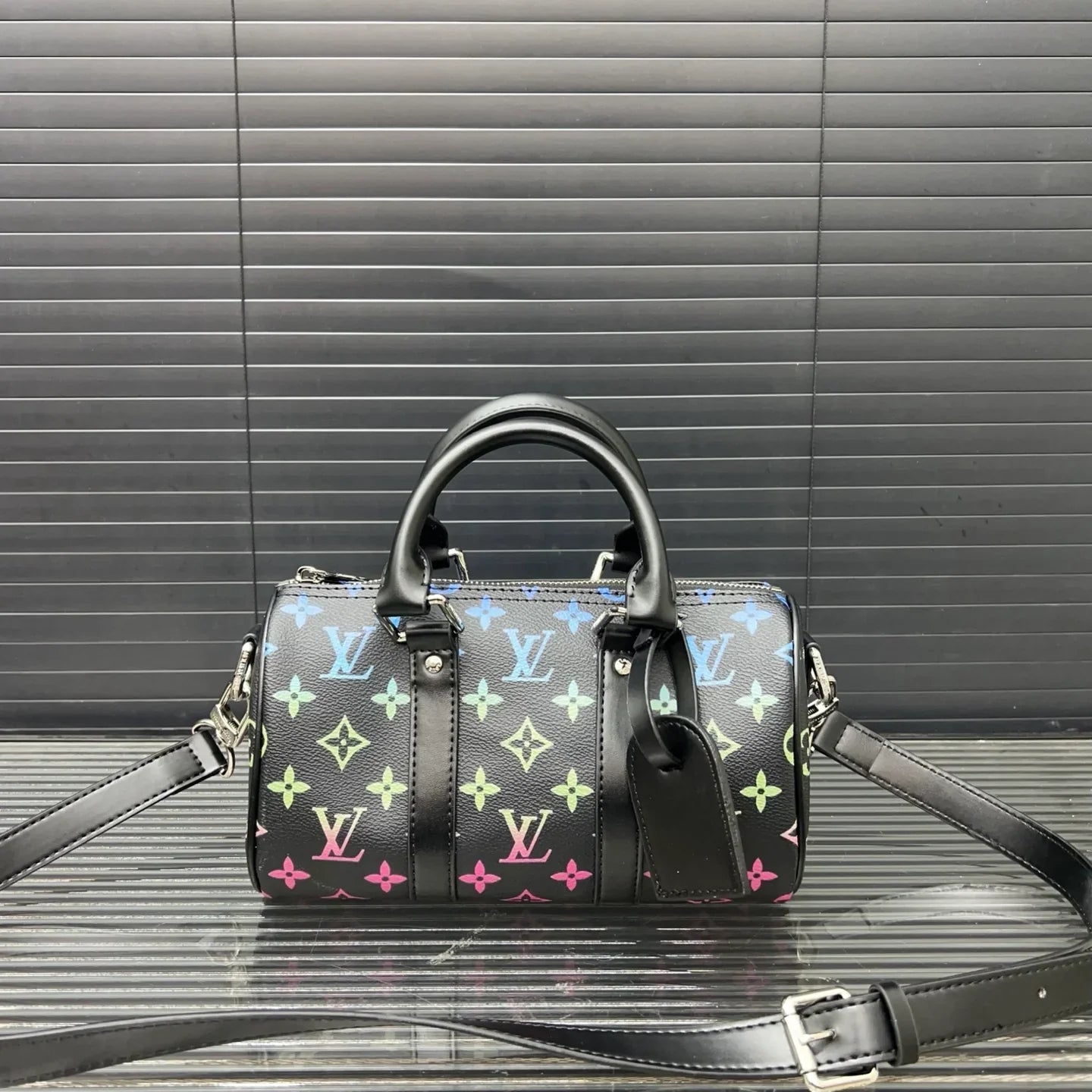 Classic Versatile Printed Handbag 1025040307