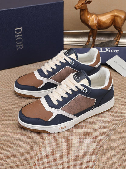 CD B27 Low Top Oblique Sneaker 1825052704