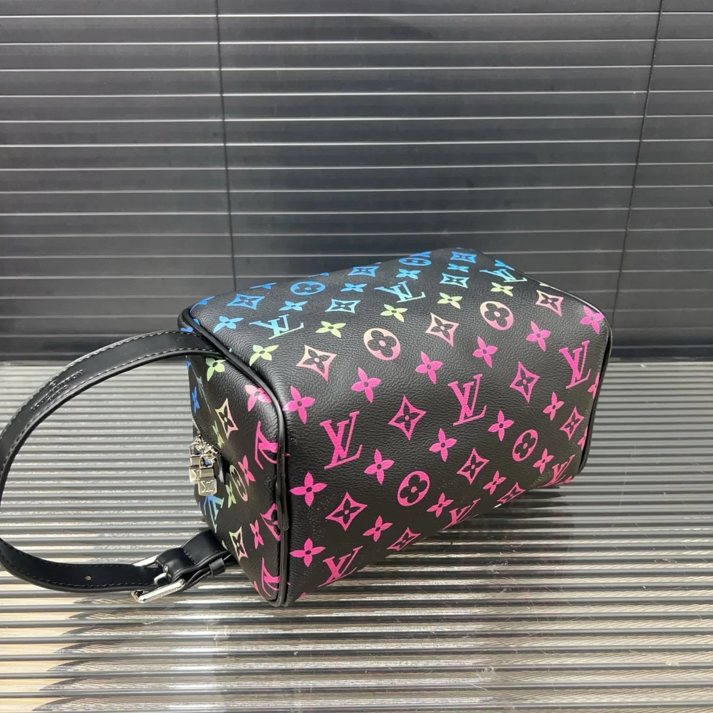 Classic cosmetic bag handbag 1025040306