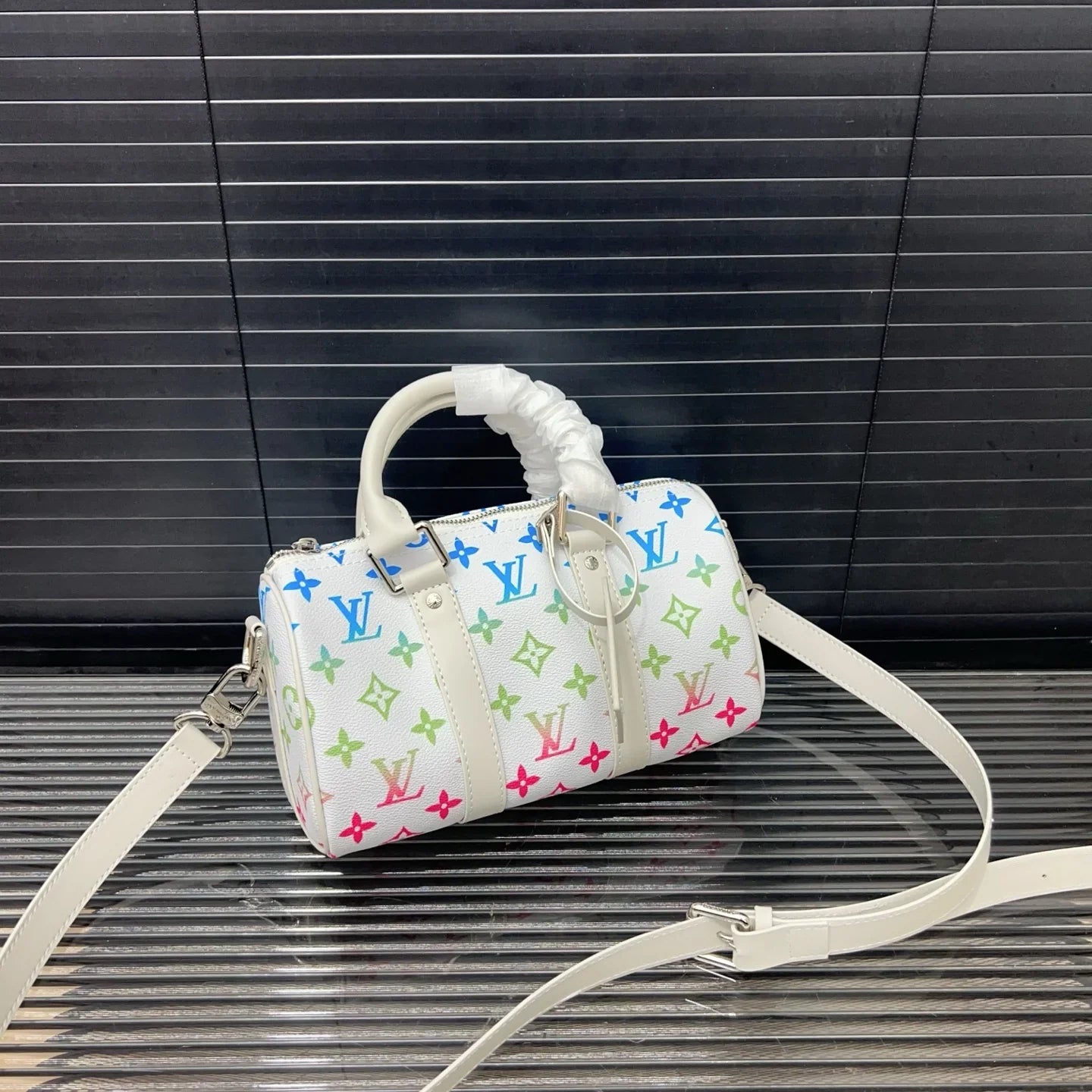 Classic Versatile Printed Handbag 1025040307