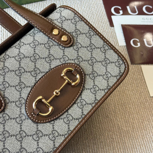 Horsebit Horse Street Buckle Box Bag 1025060908