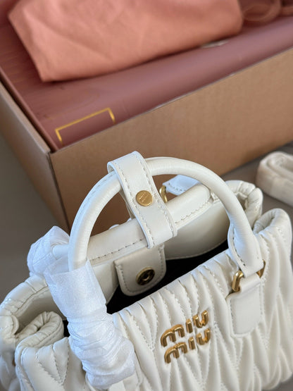 MM  Handbag 1825062310