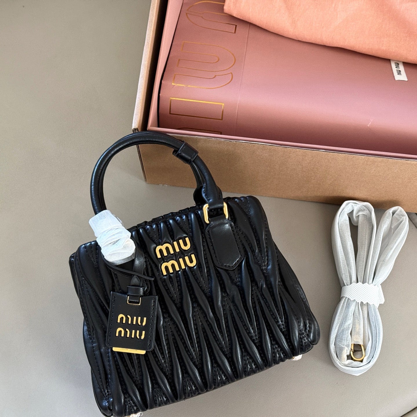 MM  Handbag 1825062310