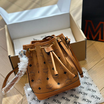 MCM new bucket bag (with rabbit accessories) XC24092433
