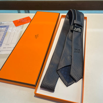 Geometric H pattern tie 1824053001