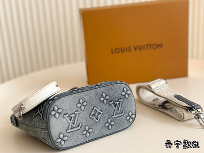 V Fashion Printed Denim Tote Bag 0724101008