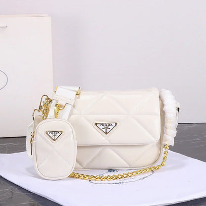 Classic and versatile crossbody bag 1024011806