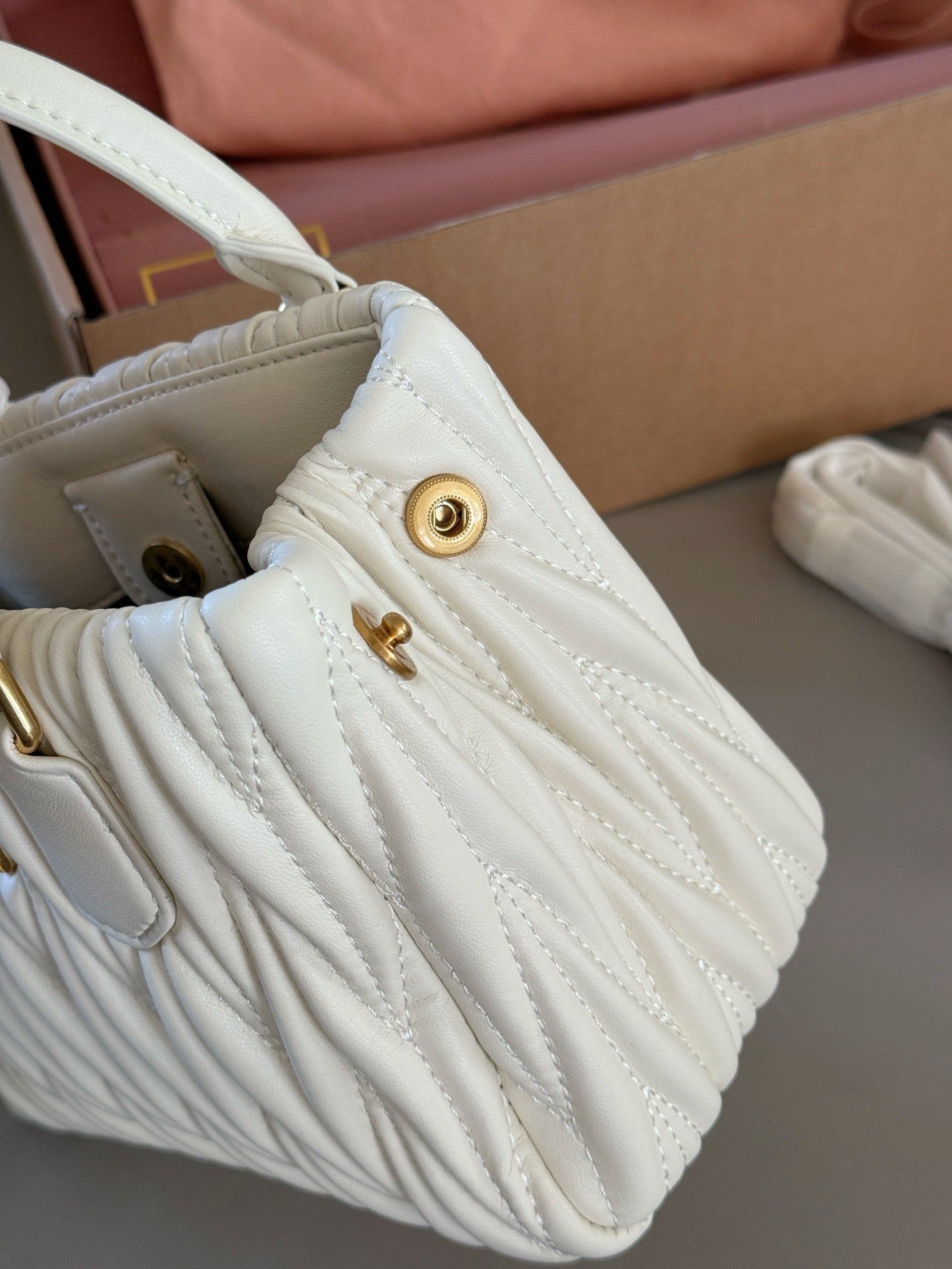 MM  Handbag 1825062310