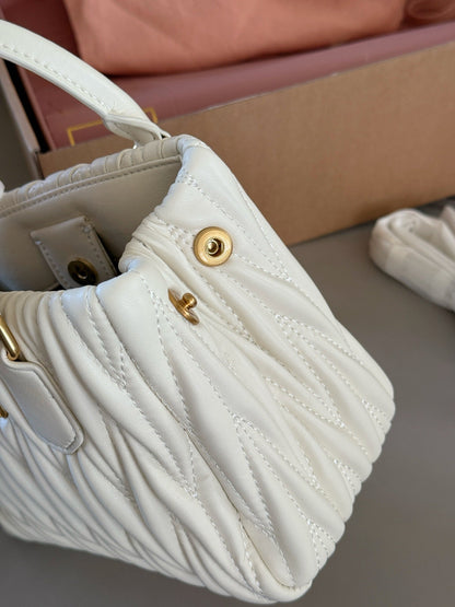 MM  Handbag 1825062310