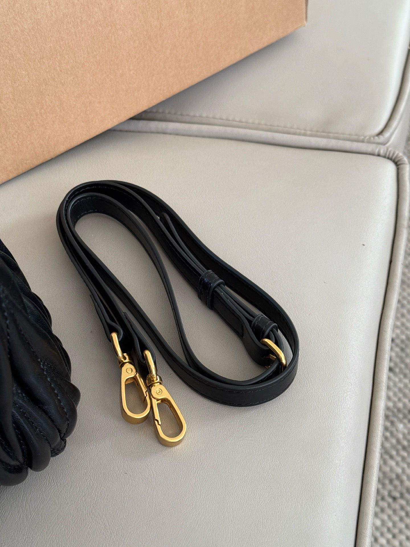MM  Handbag 1825062310