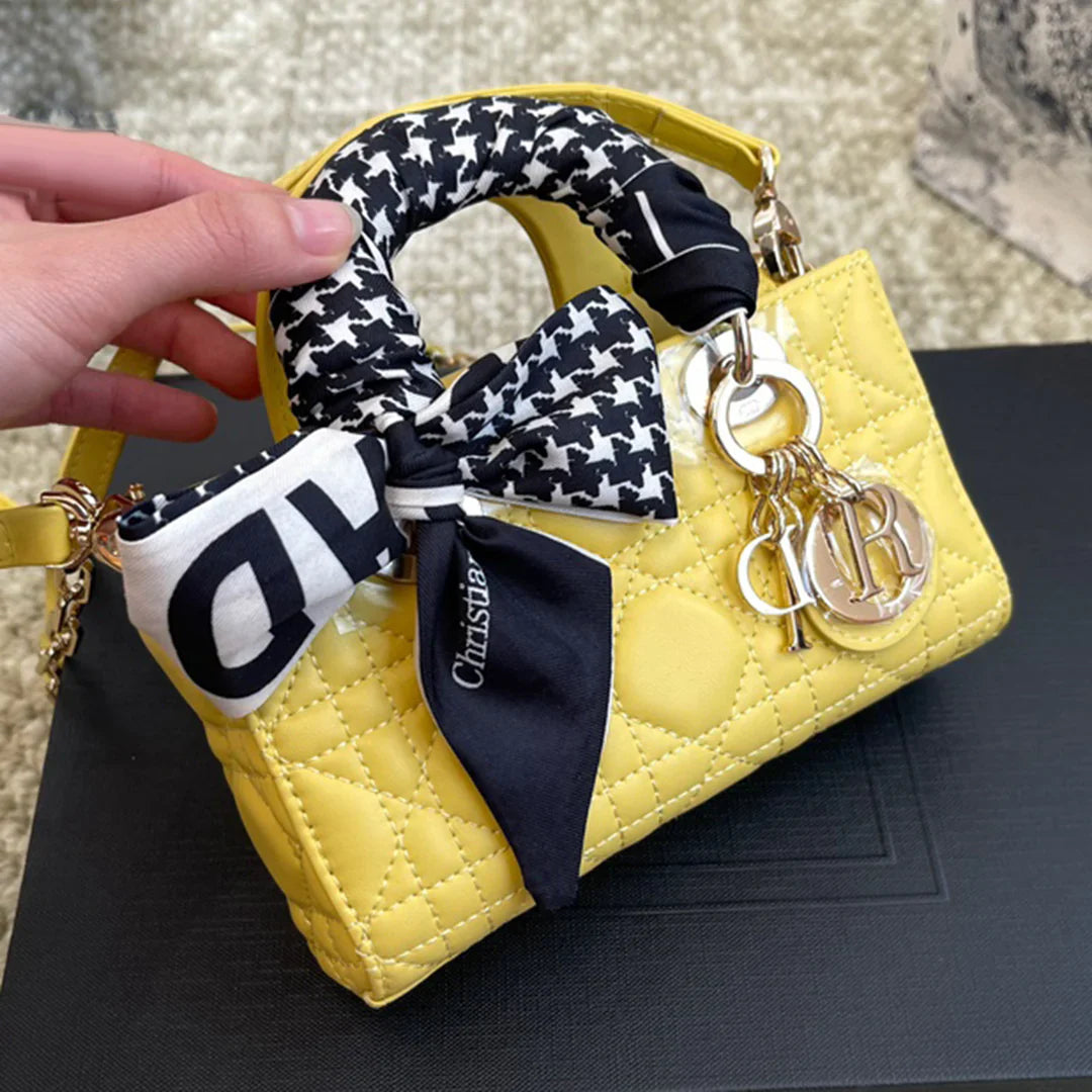 Fashion and versatile Princess Diana bag 1024041011