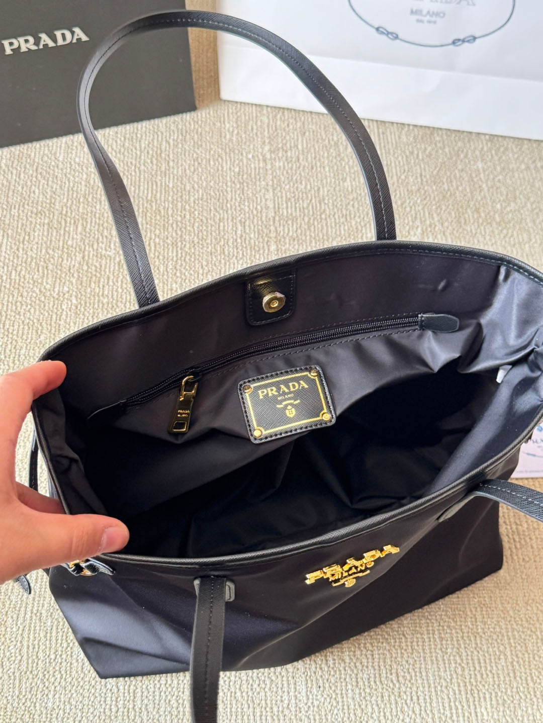 PR Nylon Tote 1825022102