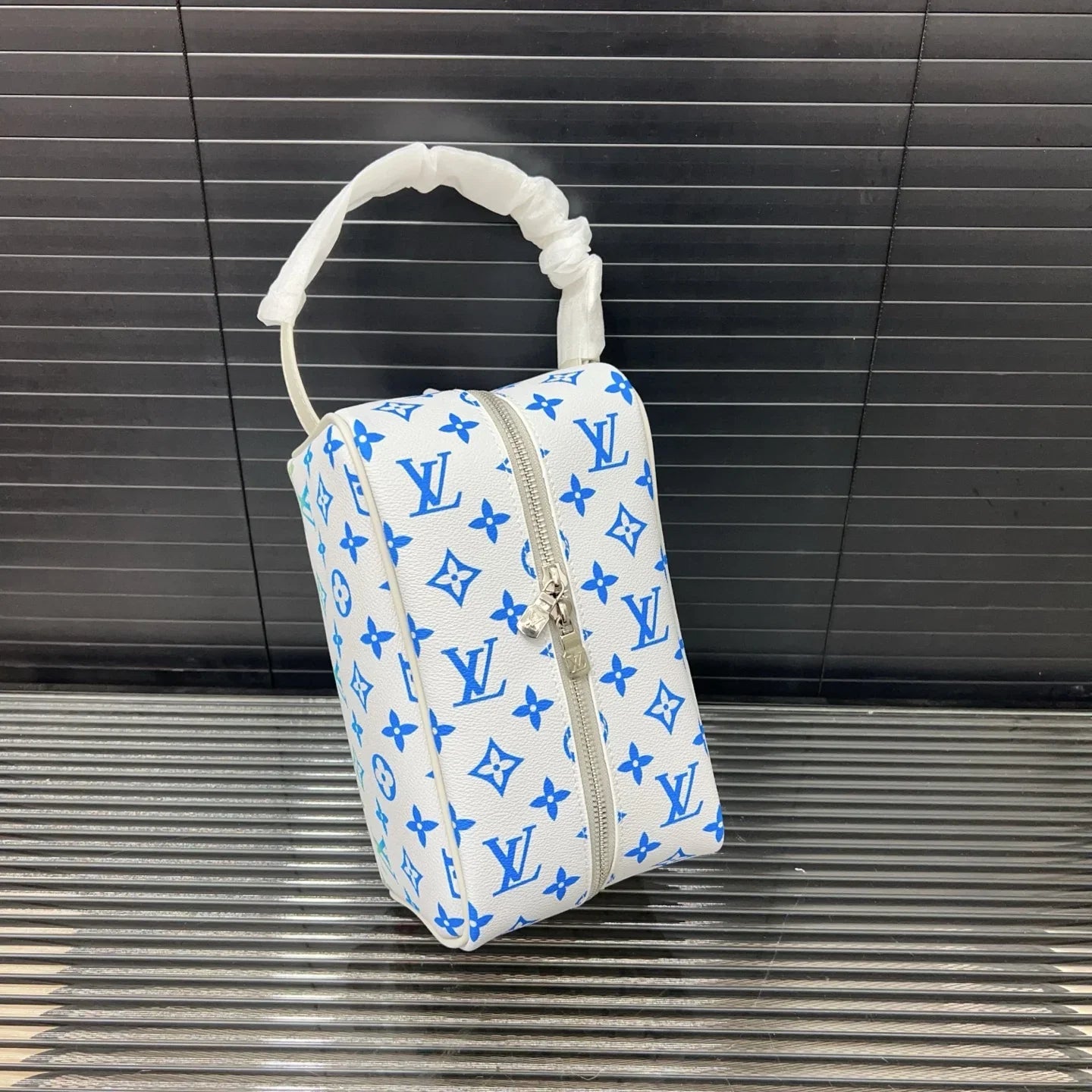 Classic cosmetic bag handbag 1025040306