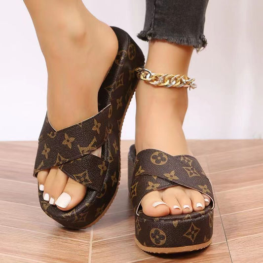 23 Ladies Fashion Luxury slipper and flip-flop