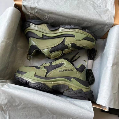 Triple-s Vintage Sneakers XC1823082901