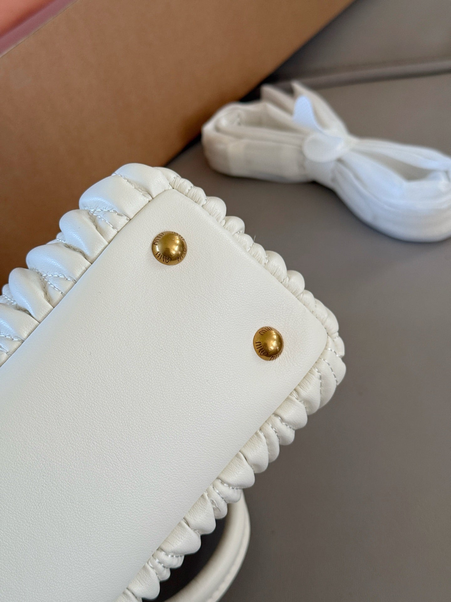MM  Handbag 1825062310