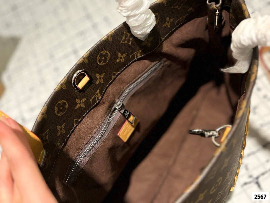 V Fashion new crossbody handbag 0724101011