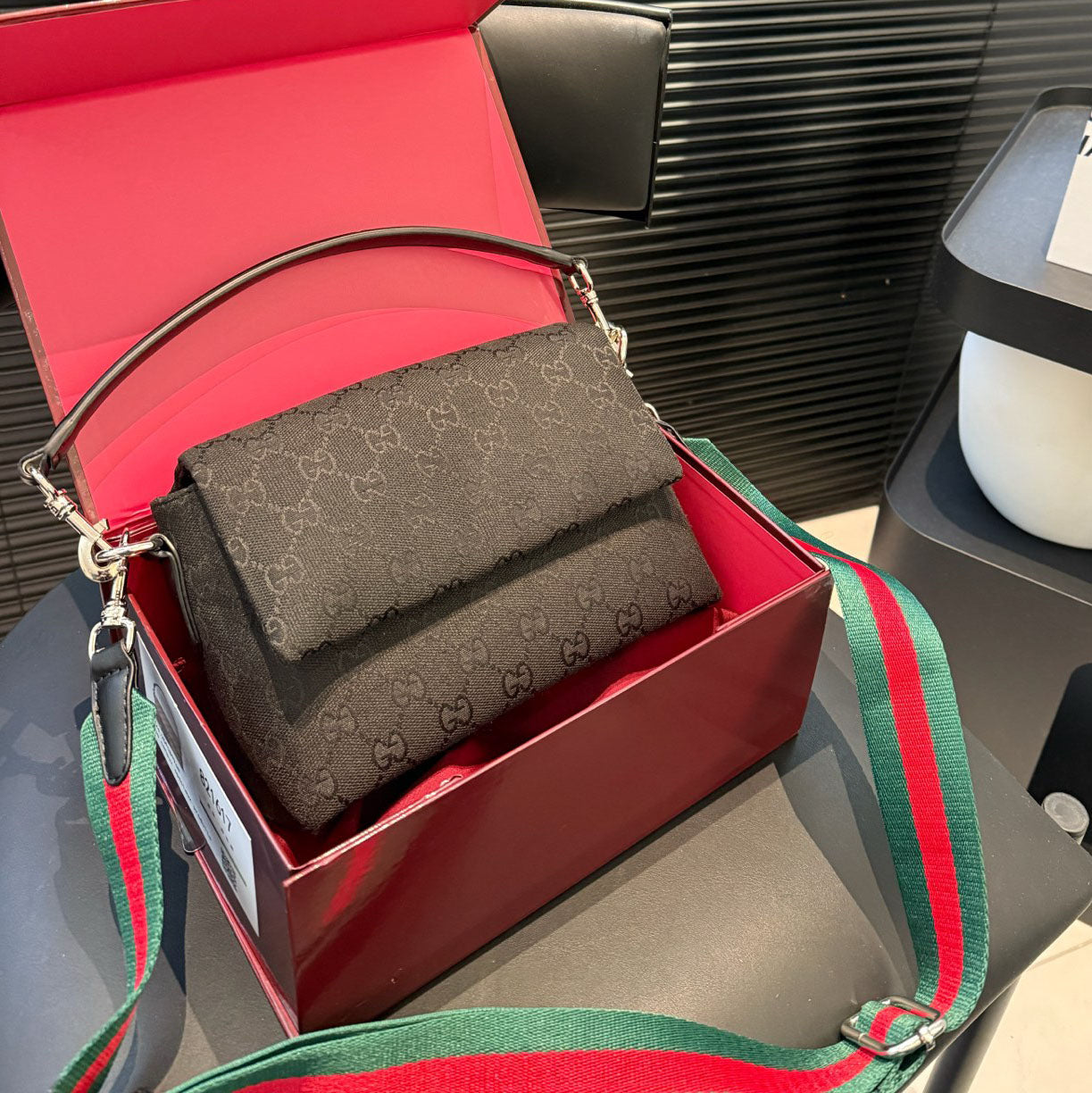GG Small crossbody bag with Web 1825032701