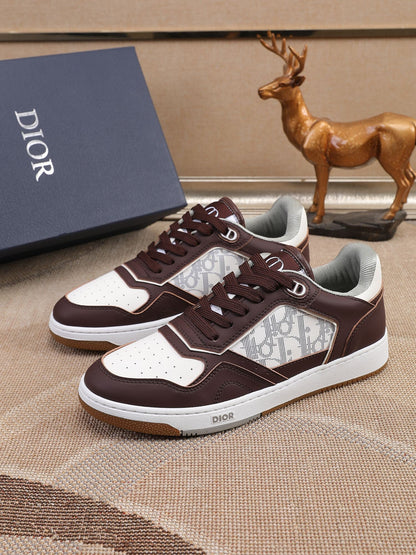 CD B27 Low Top Oblique Sneaker 1825052704
