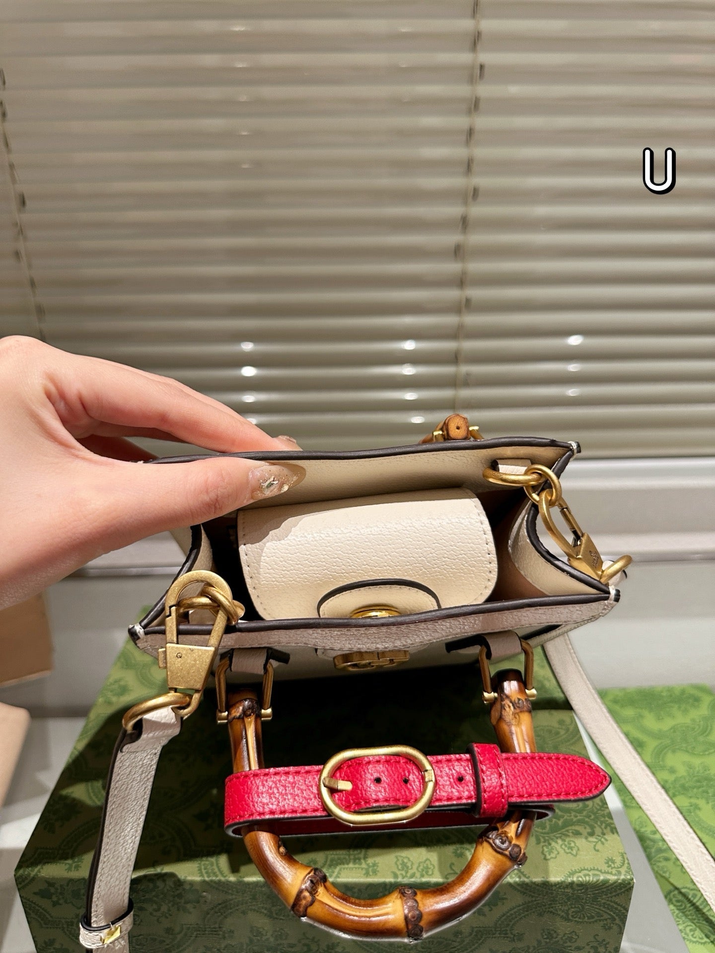 GG Diana Bamboo Handbag(15*18) 1825062305