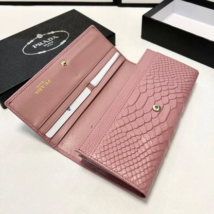 Classic Versatile Folding Wallet 1025021304