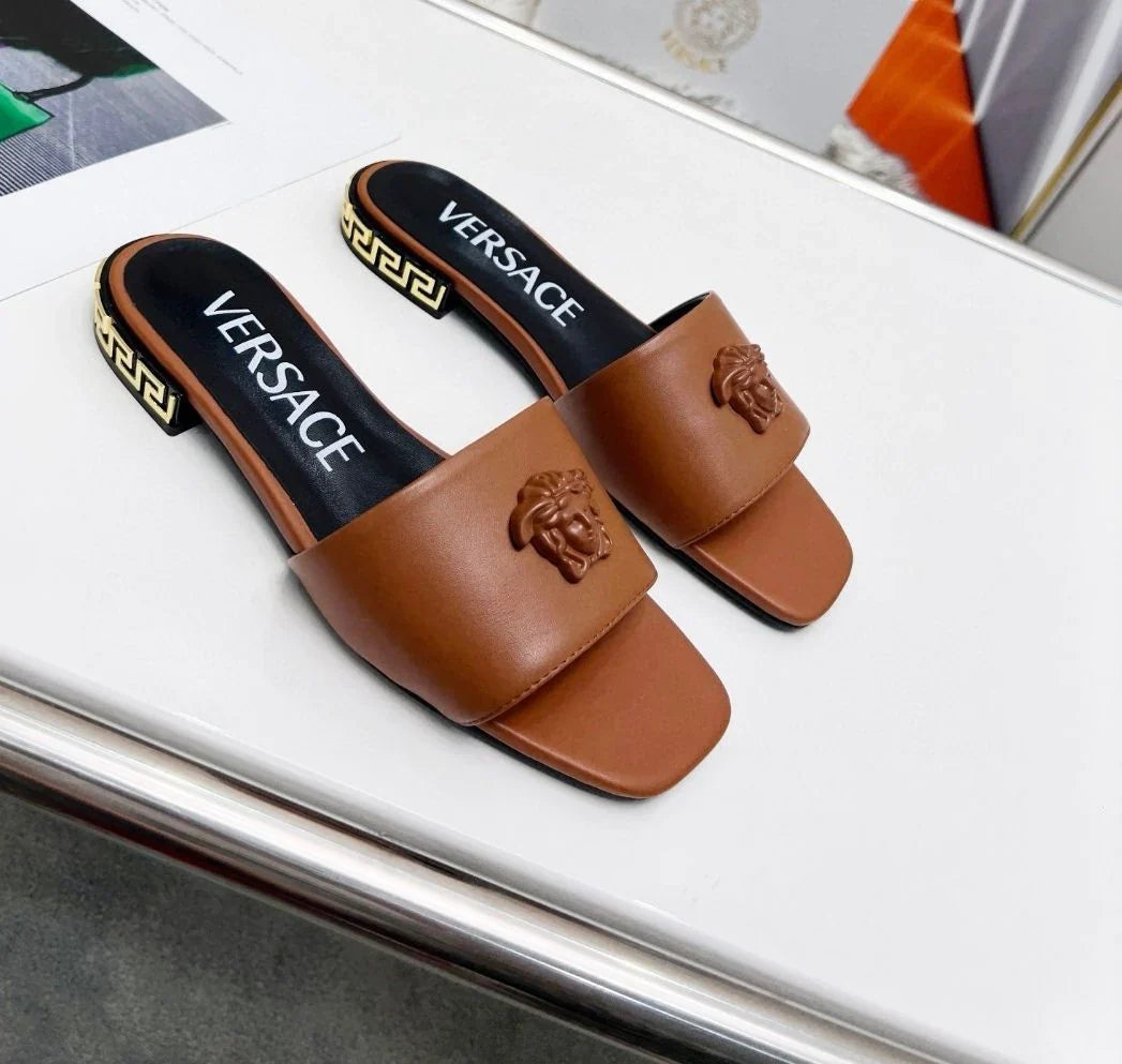 Classic Fashion Comfortable Head Flat Square Large Size Slippers 1024040207