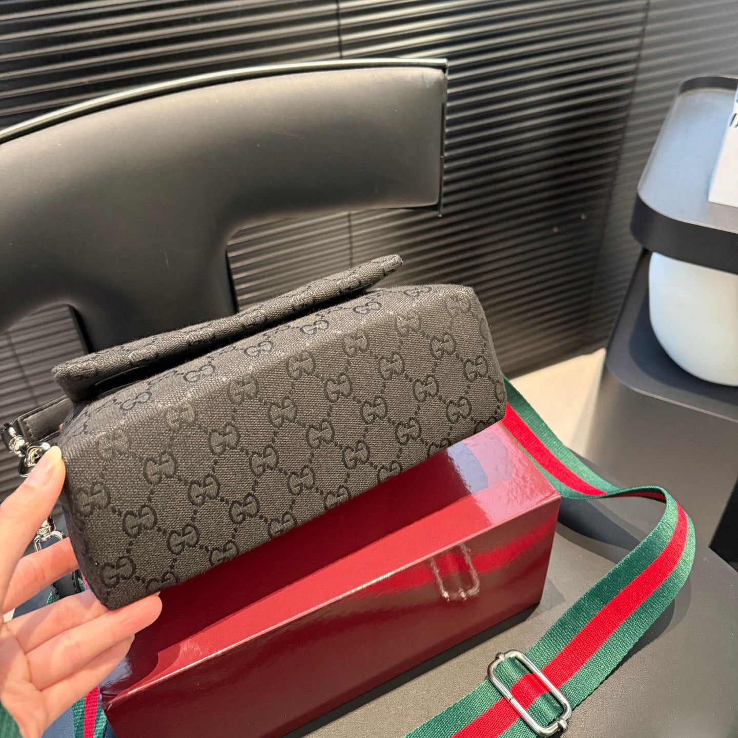 GG Small crossbody bag with Web 1825032701
