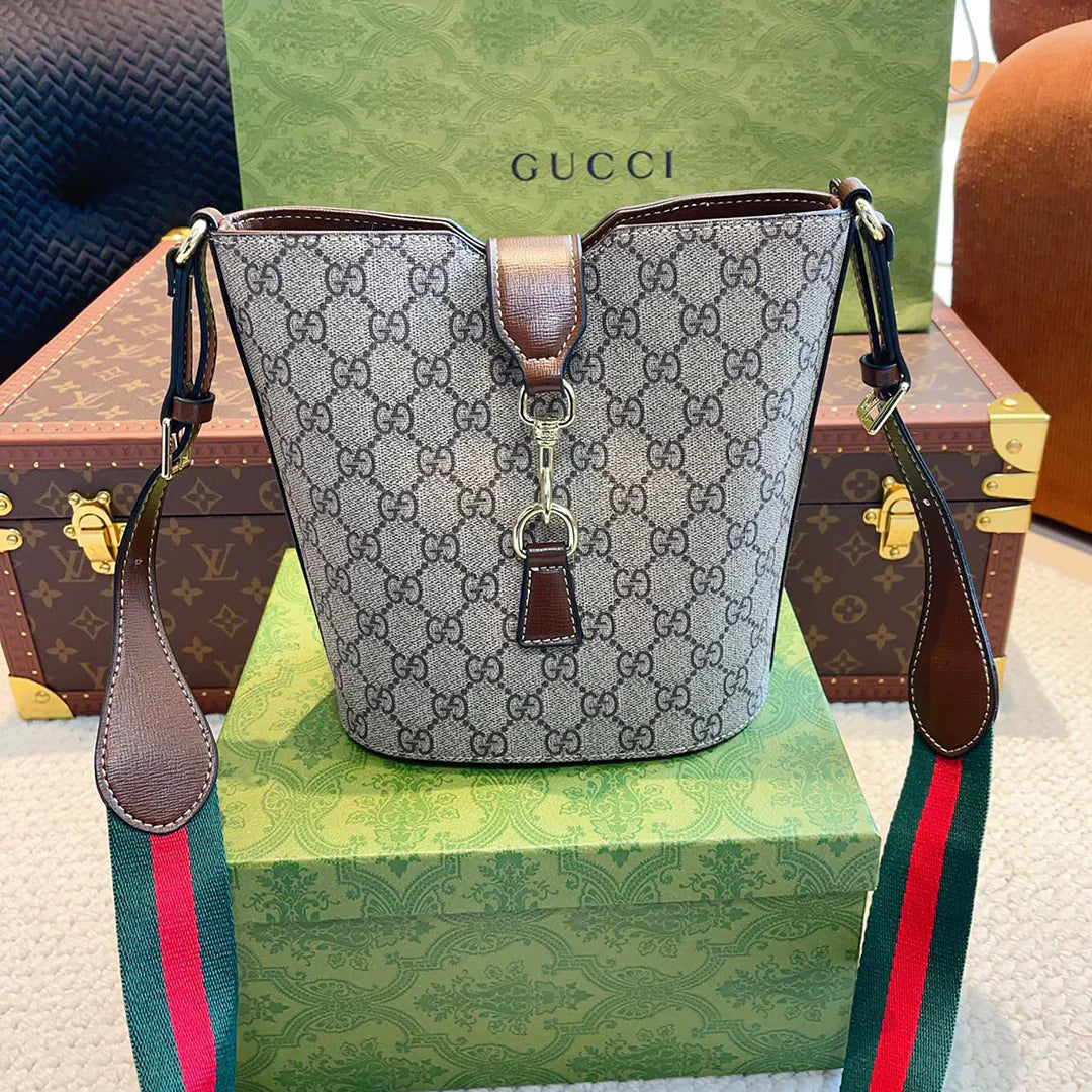 New fashion versatile crossbody bag 1024041820