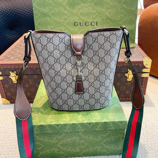 New fashion versatile crossbody bag 1024041820