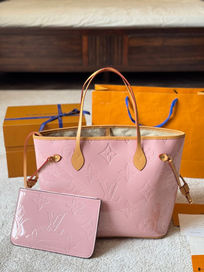 LV Patent Leather Neverfull  Tote 1825040904