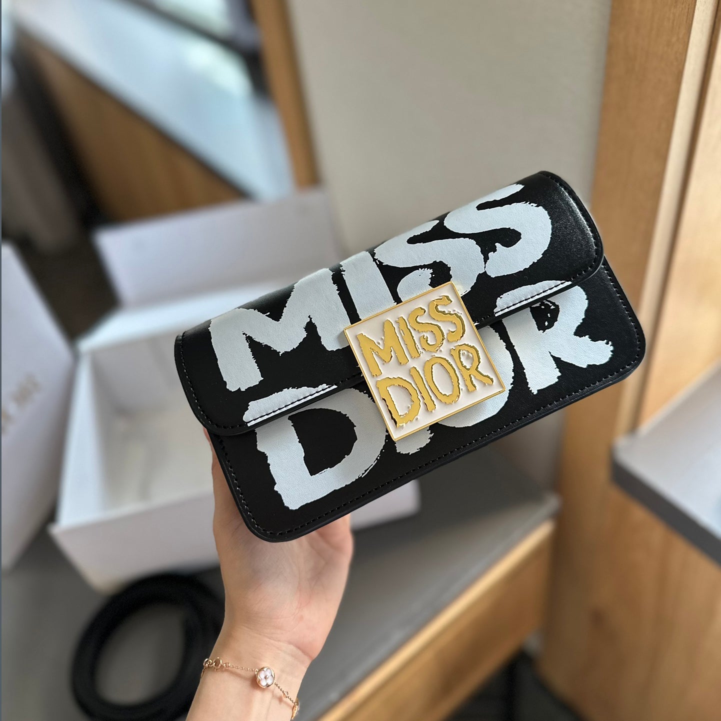 DIO miss series shoulder bag XC24100802