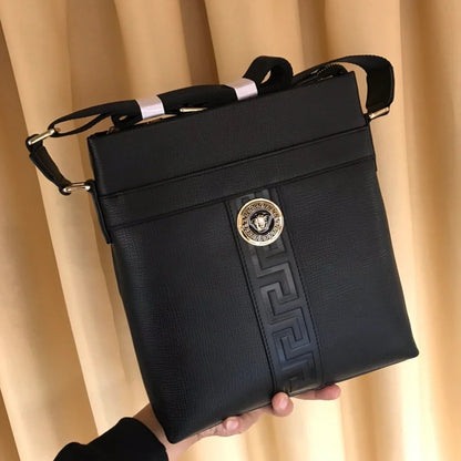 Luxury beauty head men's crossbody bag 1024052913