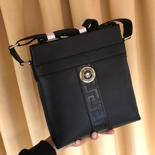 Luxury beauty head men's crossbody bag 1024052913