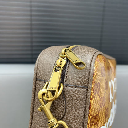 Co-branded camera bag crossbody bag 1824042105