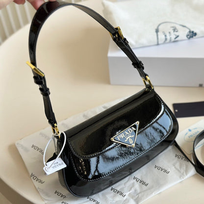 Patent leather armpit bag 1824042101