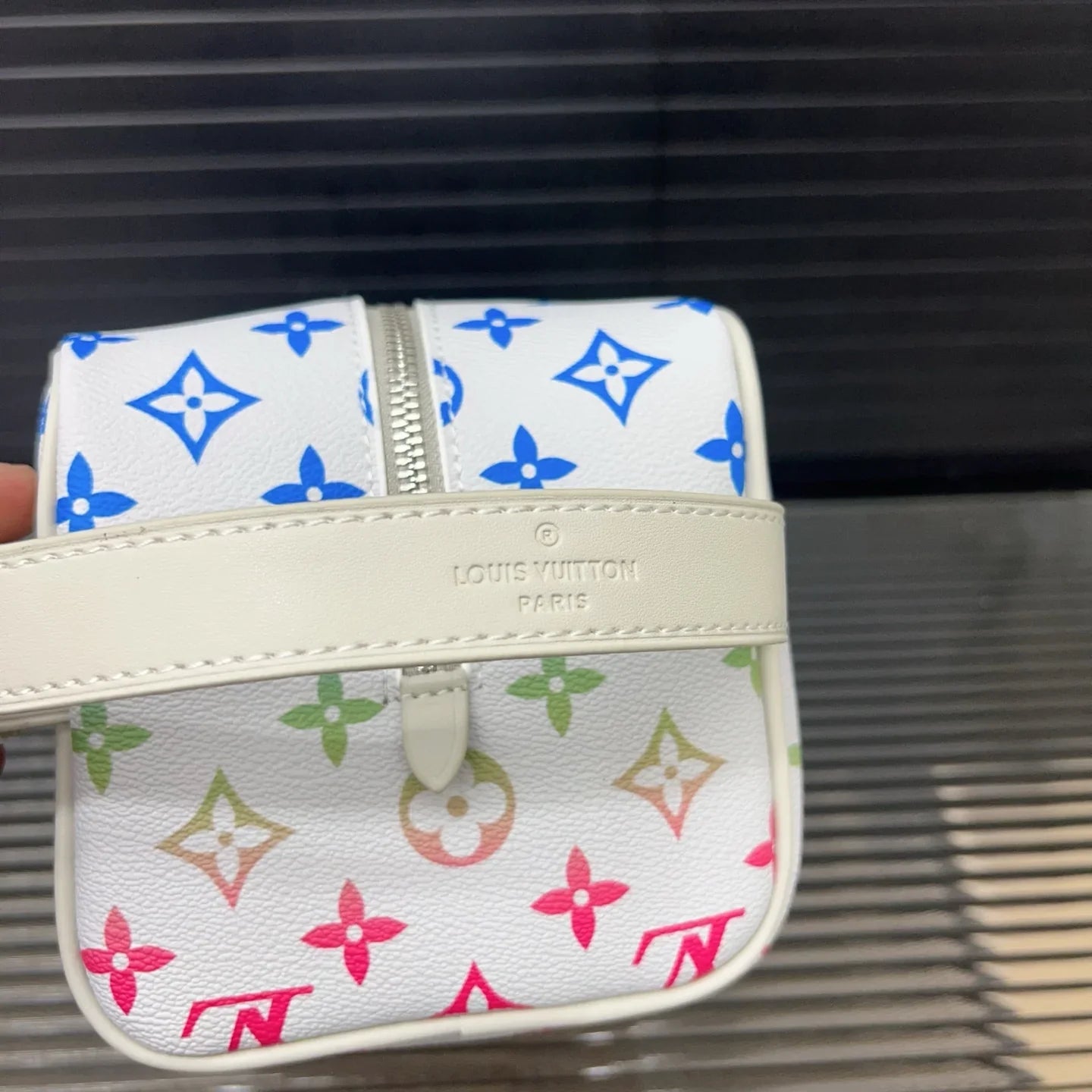 Classic cosmetic bag handbag 1025040306