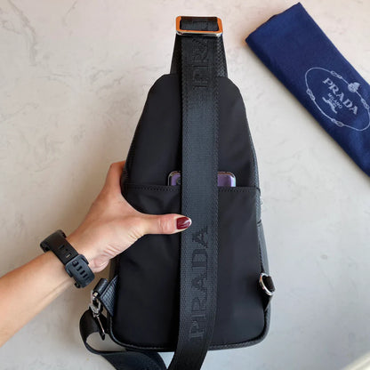 Latest Men's Chest Bags 1025022403