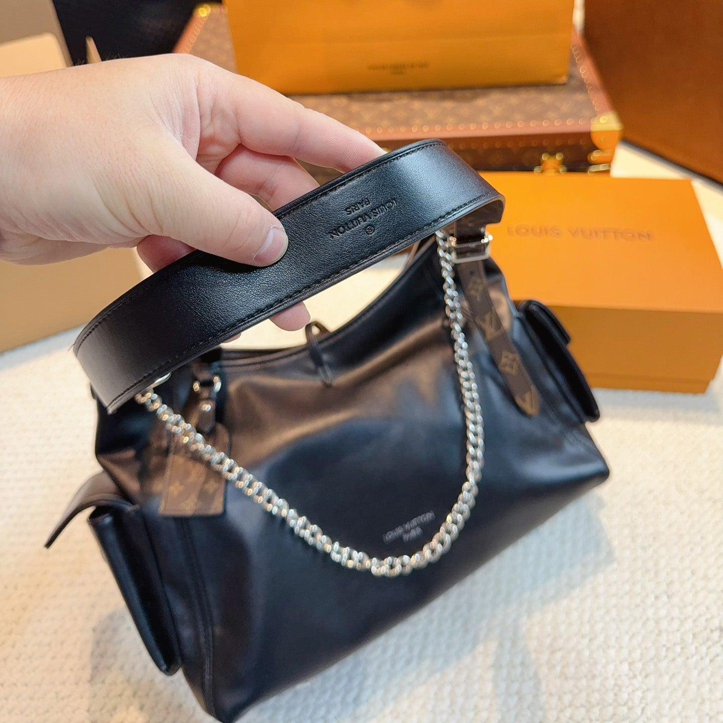 High-end black carryall tote bag 1824032203