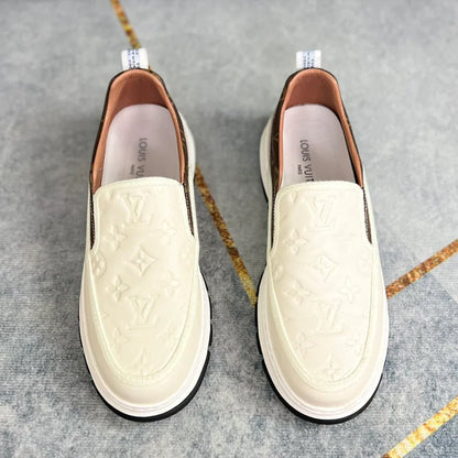 New fashion and versatile men's sports and casual shoes 1024020610