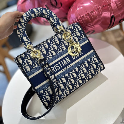Lady classic bag XC0123071806